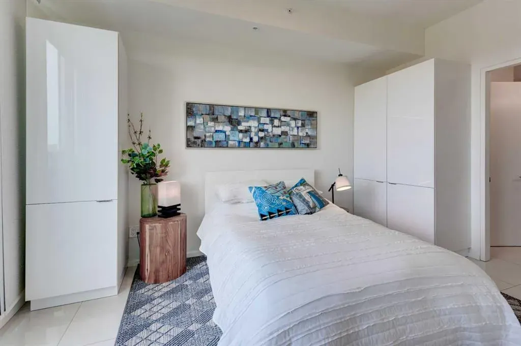 1020 9 Avenue SE, #704