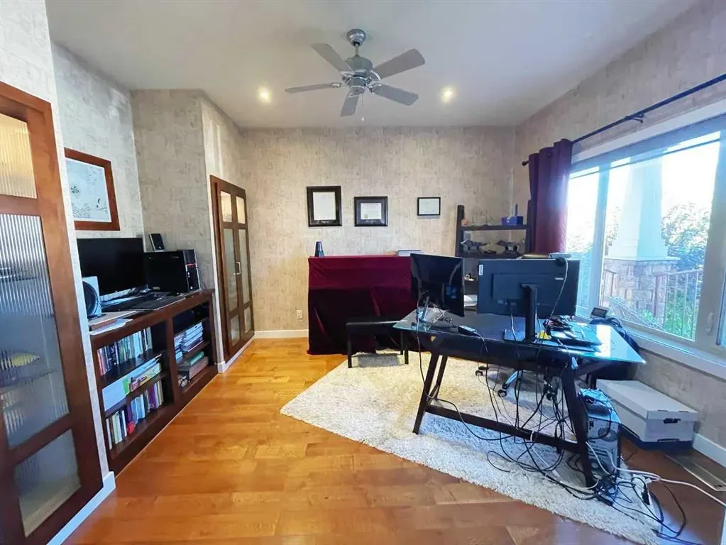 534 Canyon Cove W