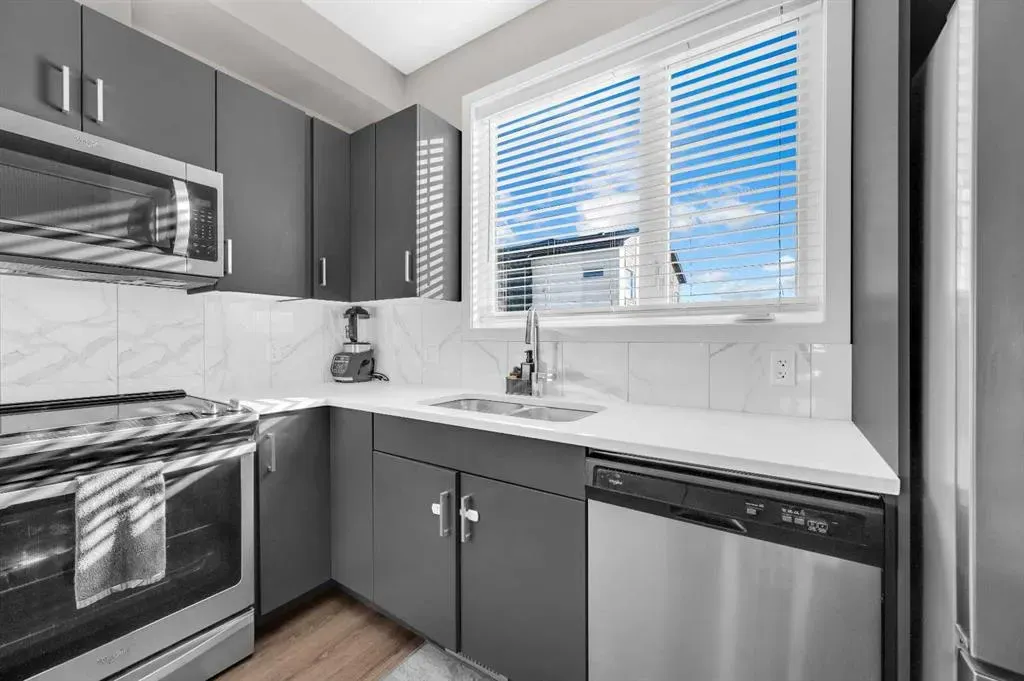 301 Redstone Boulevard NE, #136