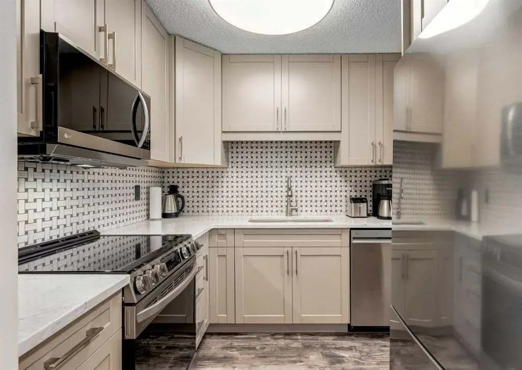 8604 48 Avenue NW, #410