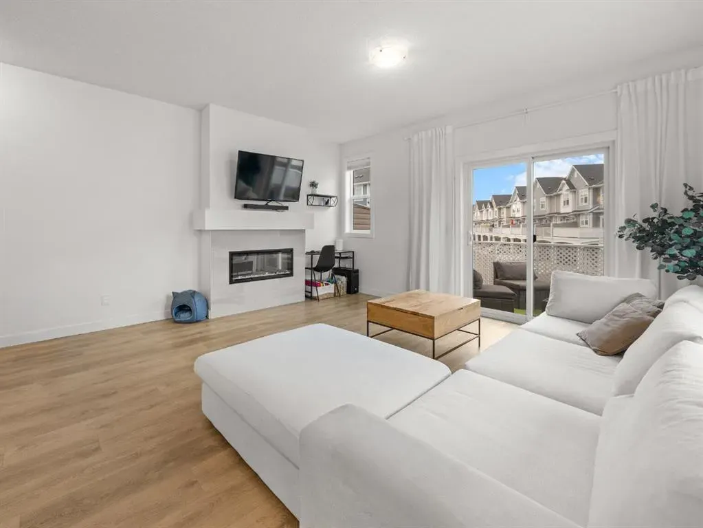 304 Copperstone Manor SE