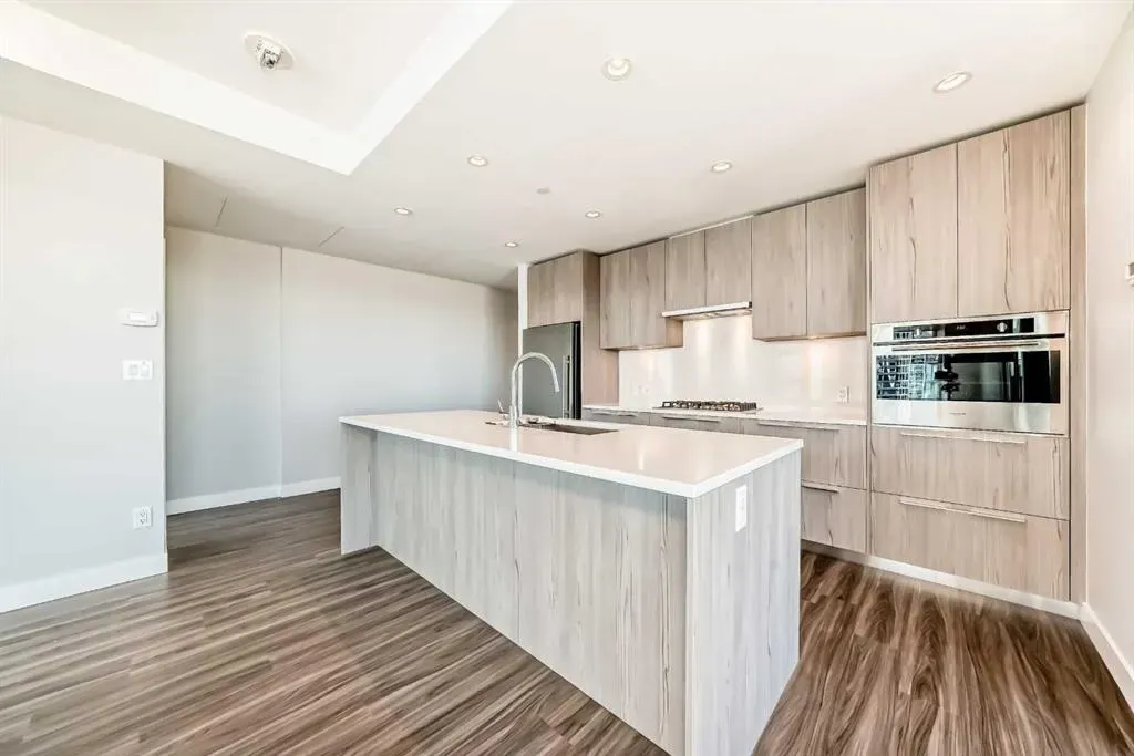 530 3 Street SE, #1204