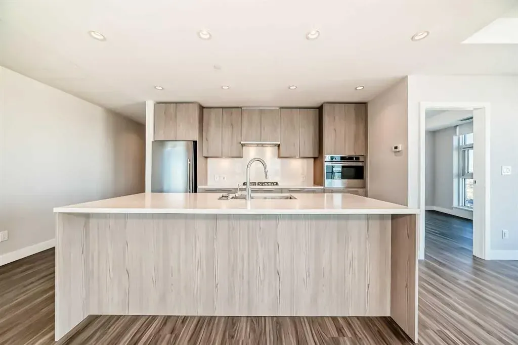 530 3 Street SE, #1204