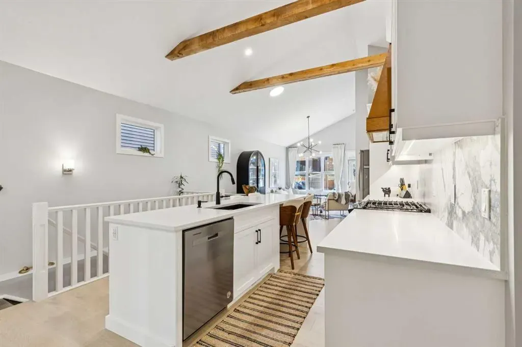 376 Precedence Hill