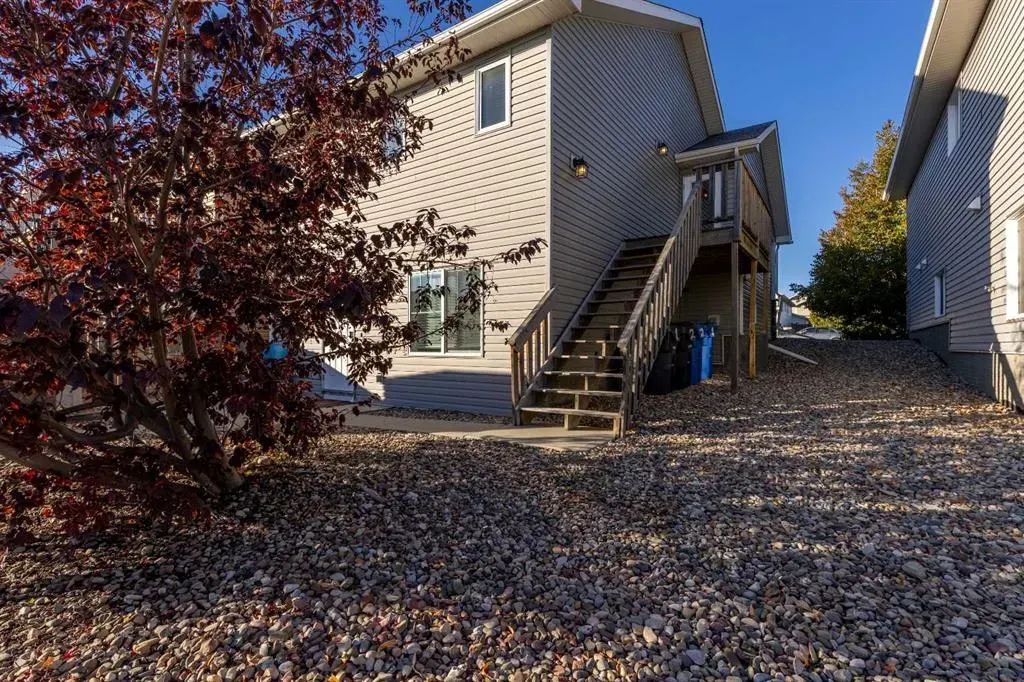 230 Mt Sundance Crescent W