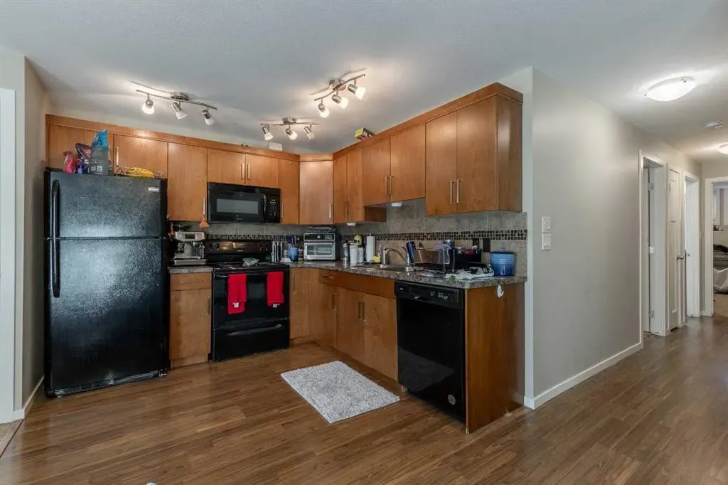 230 Mt Sundance Crescent W