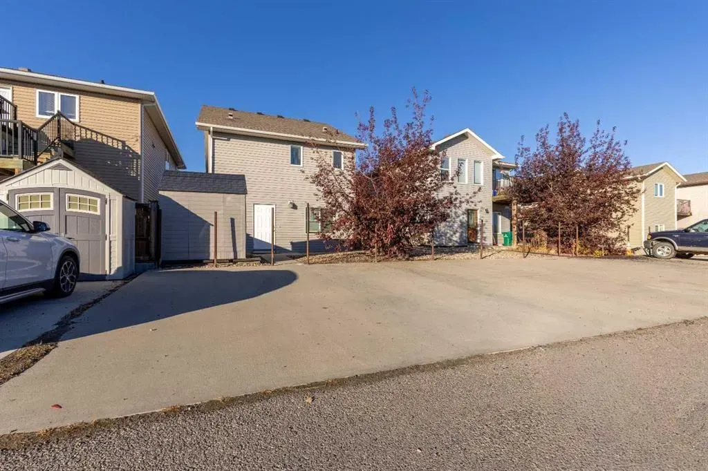 230 Mt Sundance Crescent W