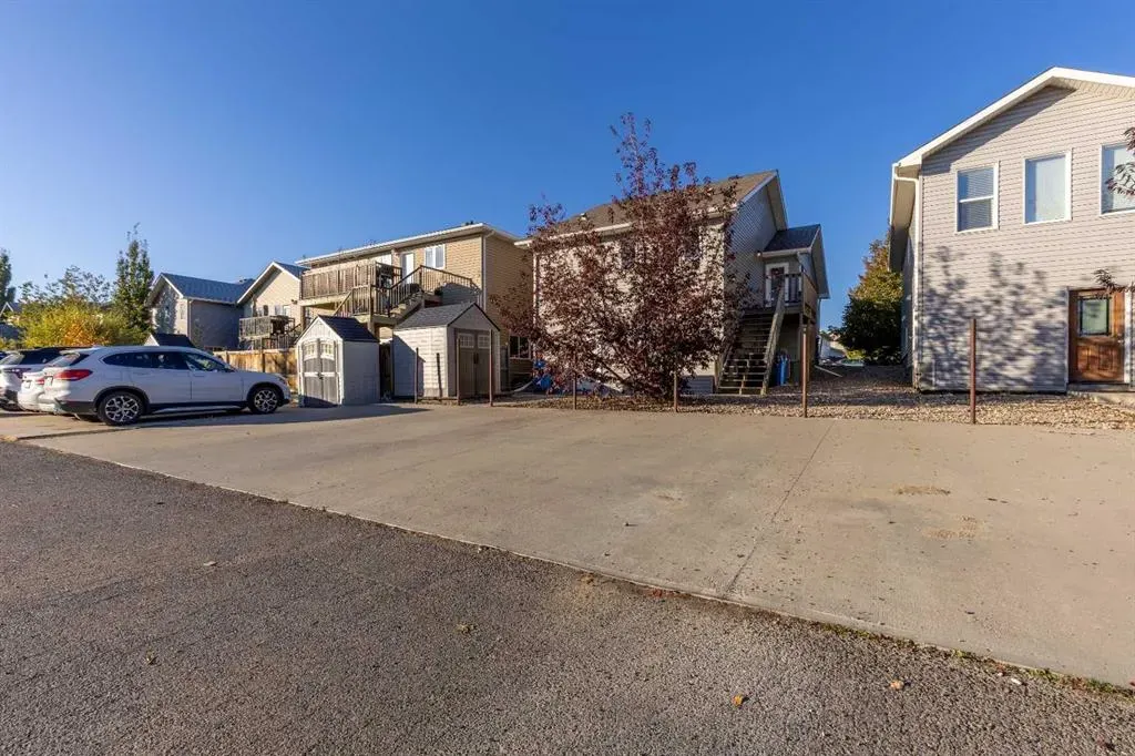 230 Mt Sundance Crescent W