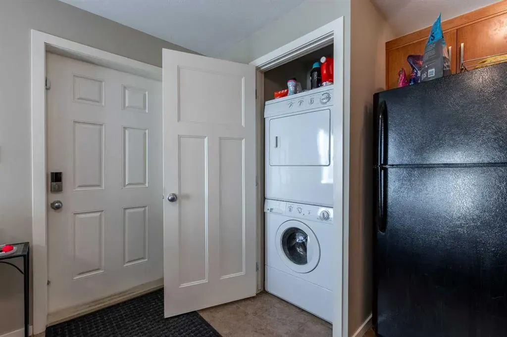230 Mt Sundance Crescent W
