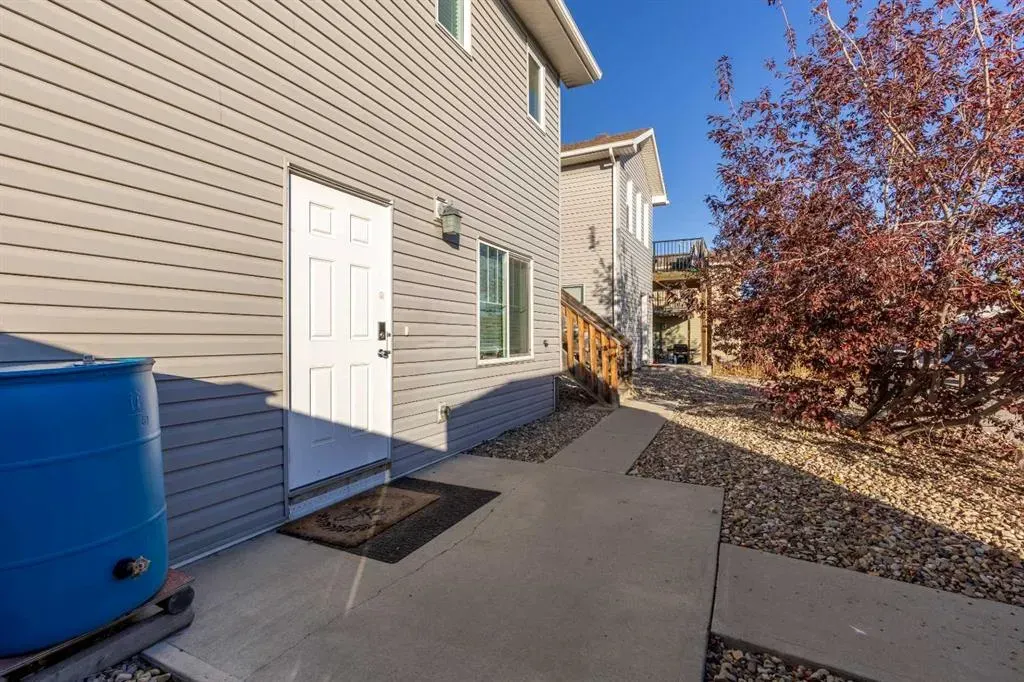 230 Mt Sundance Crescent W