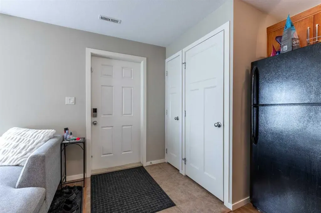 230 Mt Sundance Crescent W