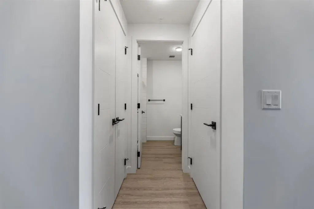 3932 University Avenue NW, #220