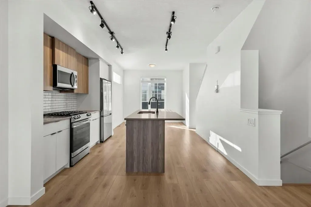 90 Walgrove Common SE