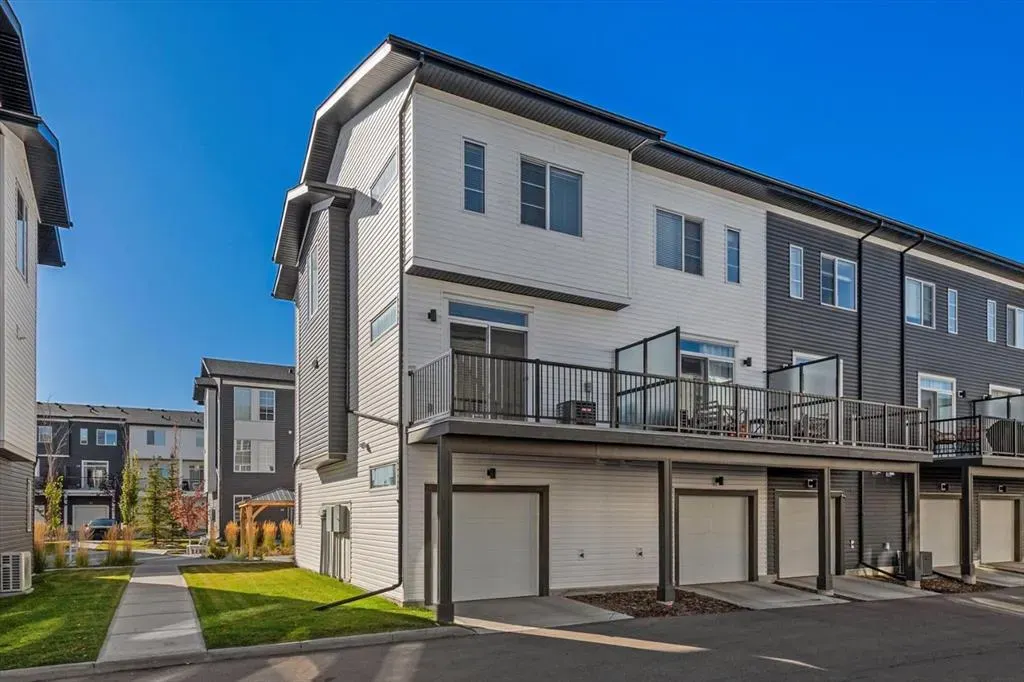 90 Walgrove Common SE