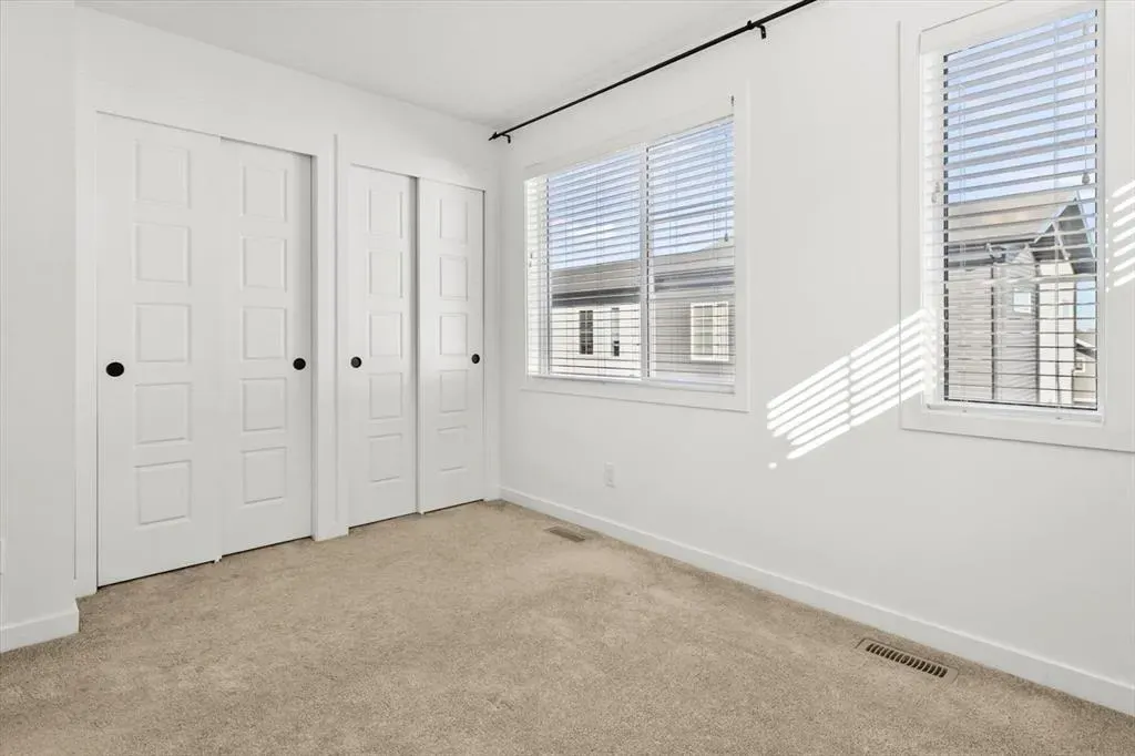 90 Walgrove Common SE