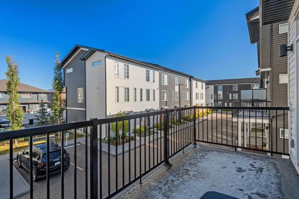 90 Walgrove Common SE