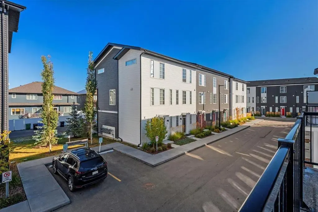 90 Walgrove Common SE