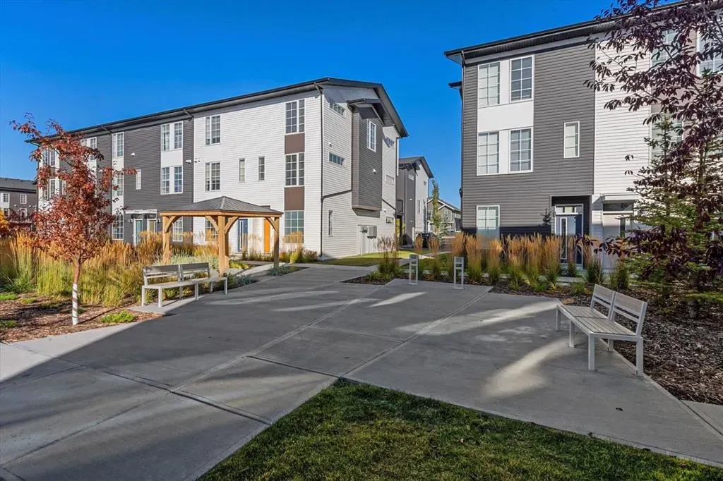 90 Walgrove Common SE