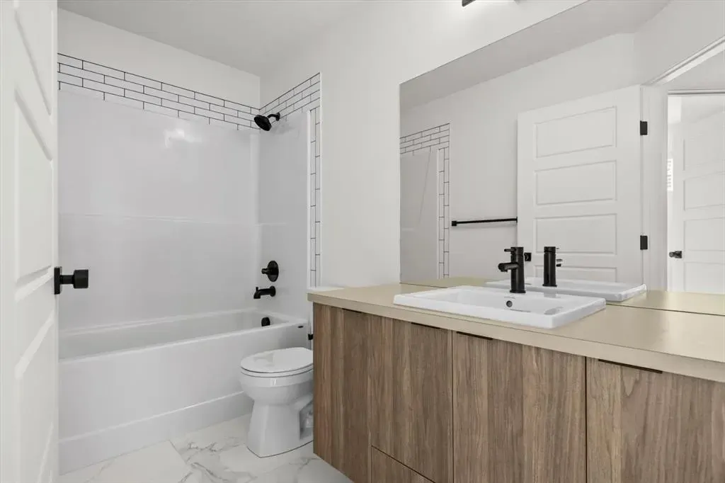 90 Walgrove Common SE