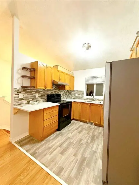 54 Taracove Road NE