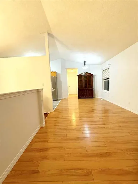 54 Taracove Road NE