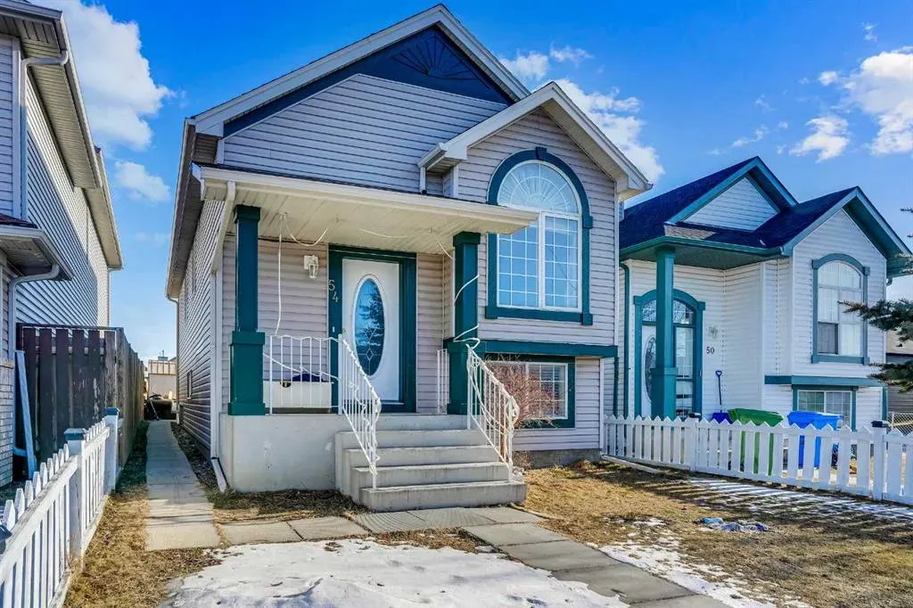 54 Taracove Road NE