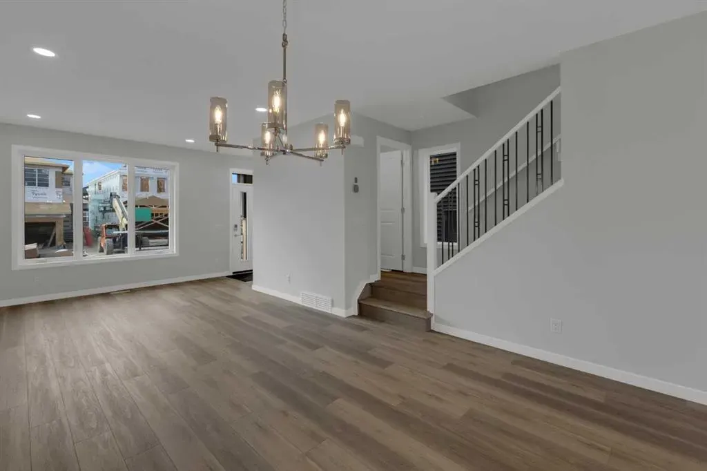 2022 Cobblebrook Crescent SW