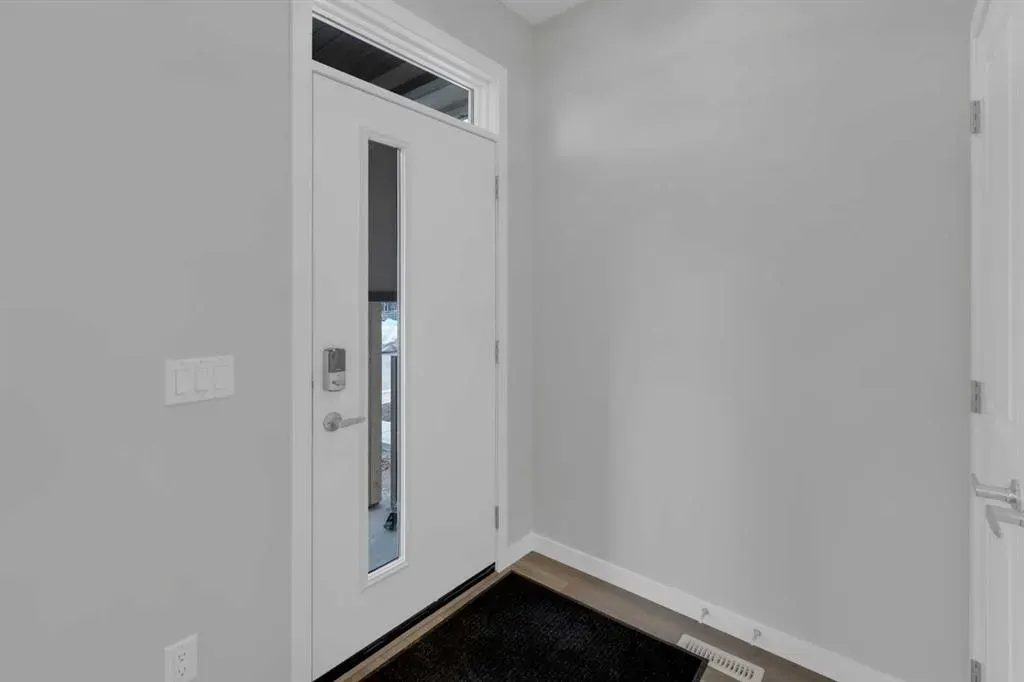 2022 Cobblebrook Crescent SW