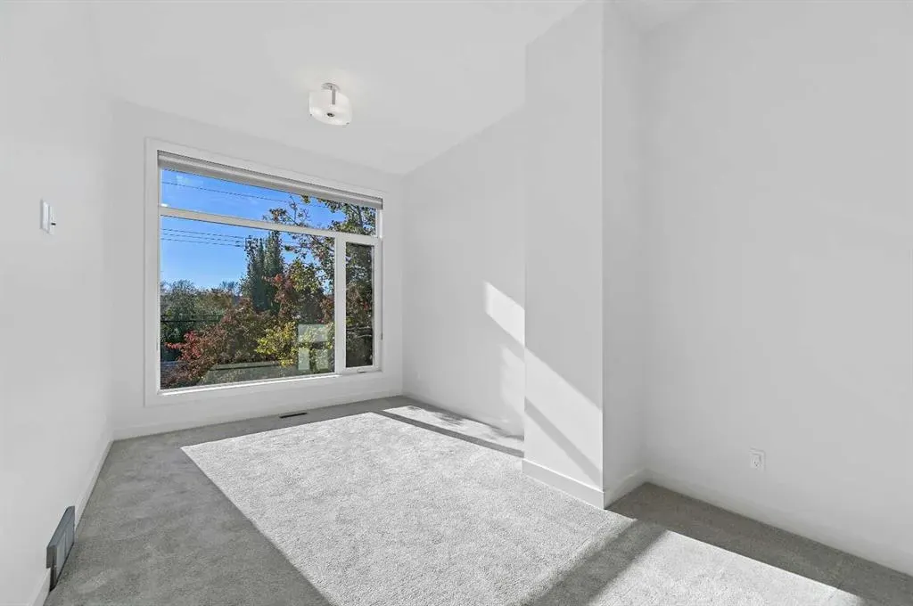 2115 Bowness Road NW