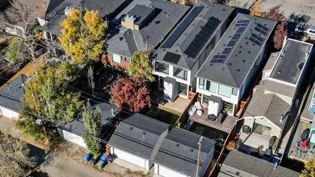 2115 Bowness Road NW