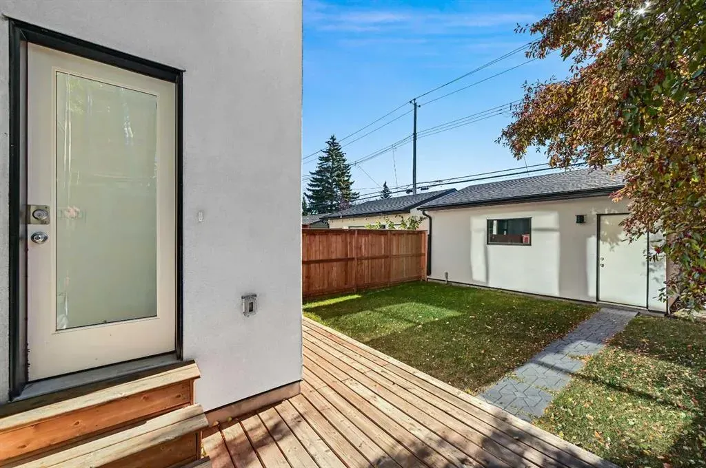 2115 Bowness Road NW