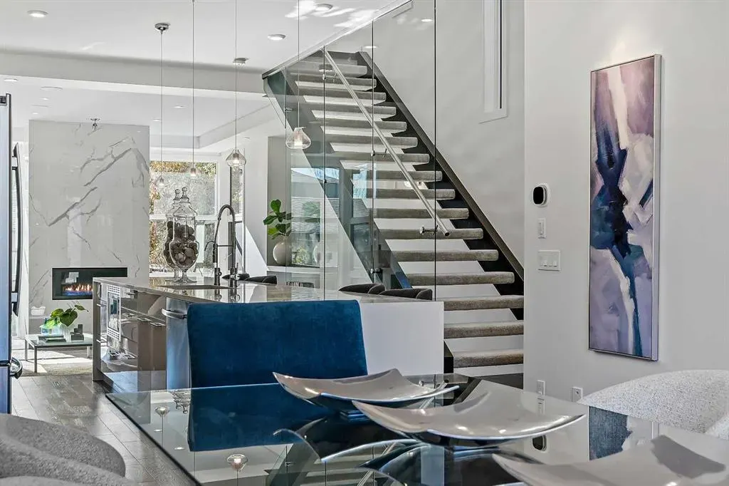 2115 Bowness Road NW