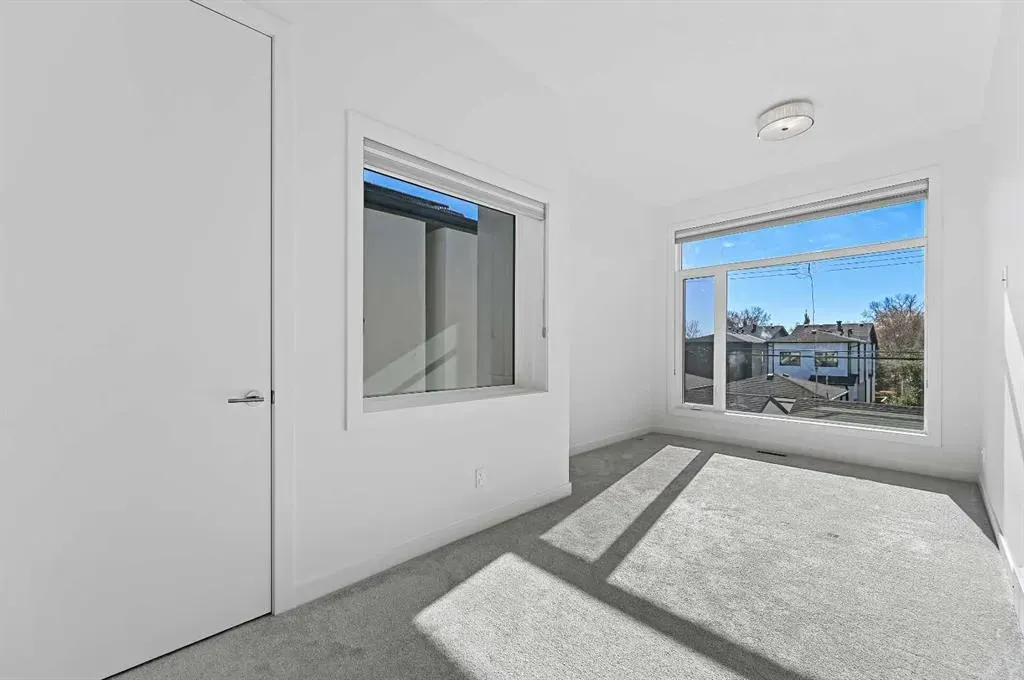 2115 Bowness Road NW