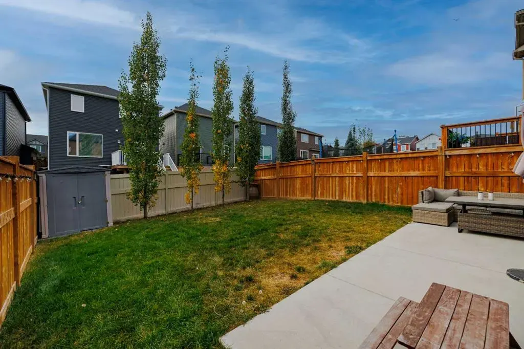 166 Evanscrest Way NW