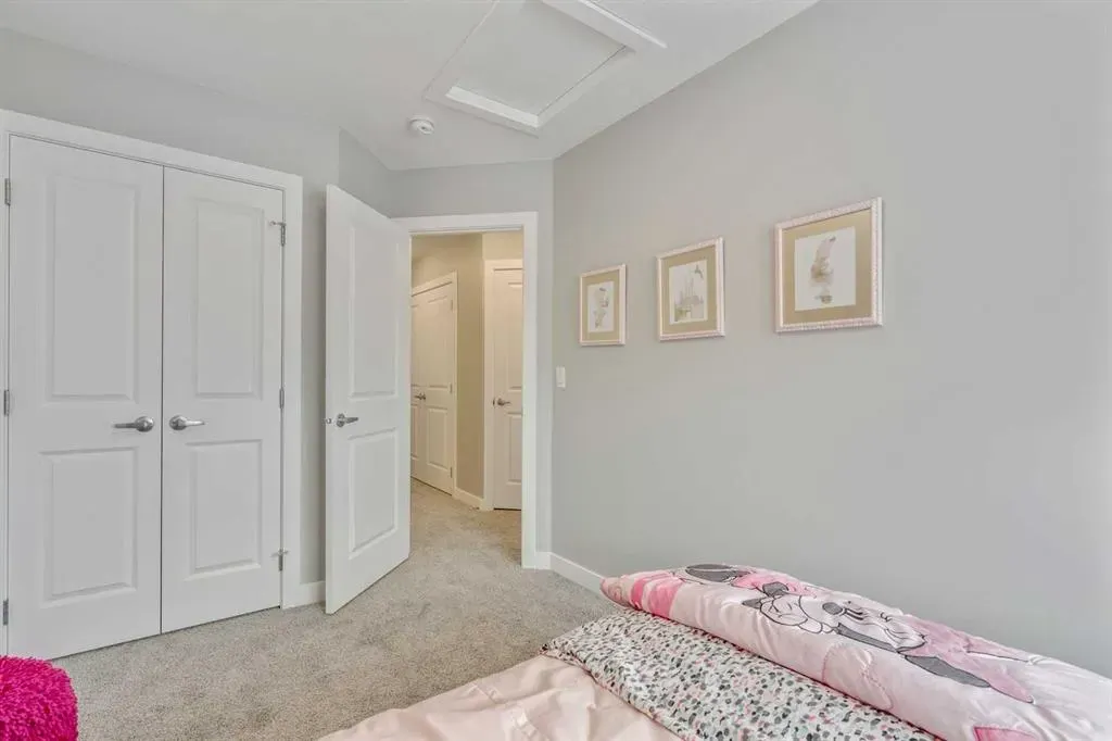 943 Legacy Circle SE