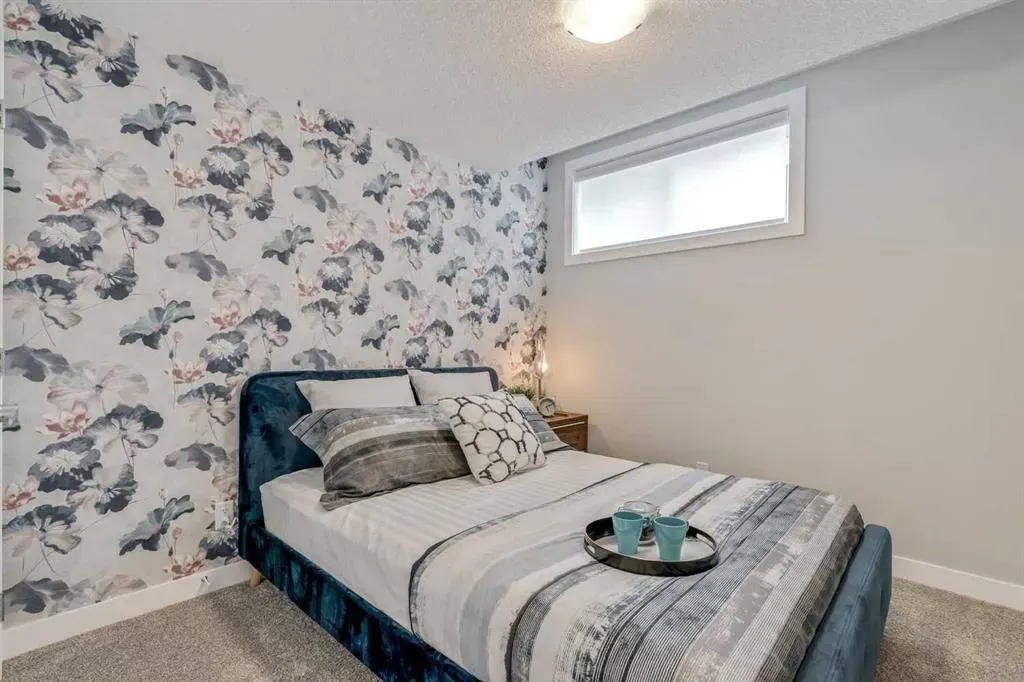 943 Legacy Circle SE