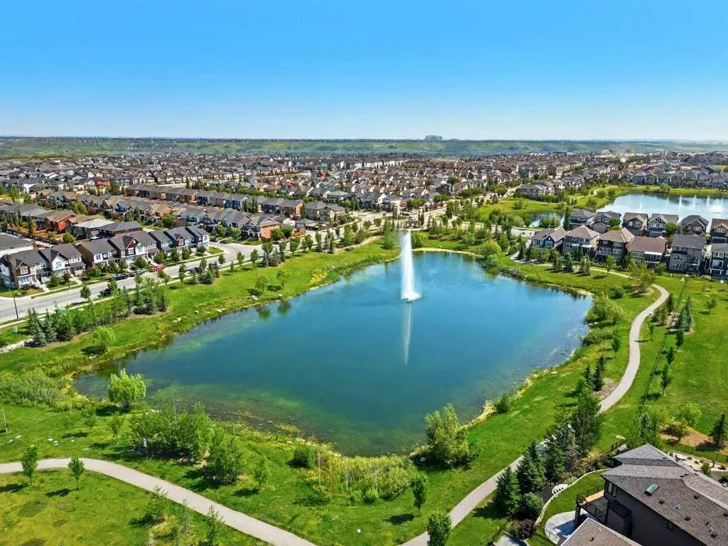 943 Legacy Circle SE
