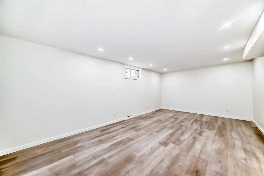 64 Woodstock Road SW