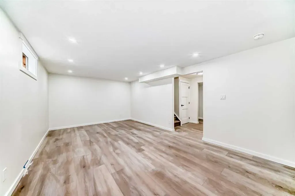 64 Woodstock Road SW