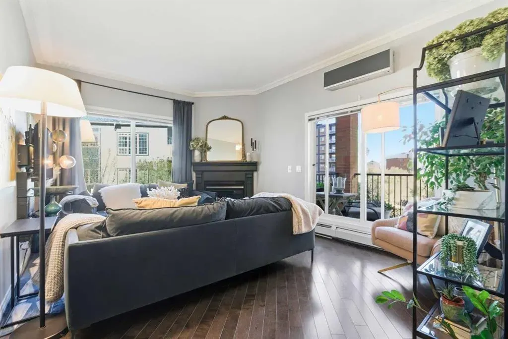 881 15 Avenue SW, #404