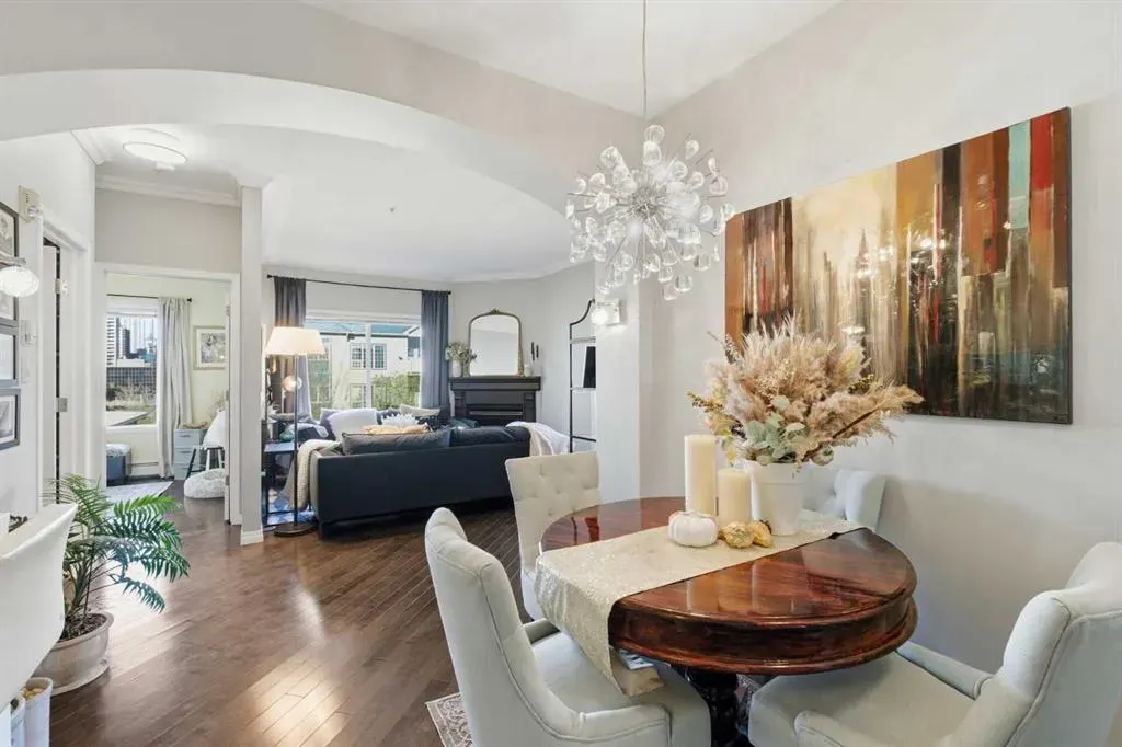 881 15 Avenue SW, #404