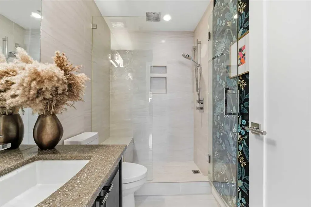 881 15 Avenue SW, #404