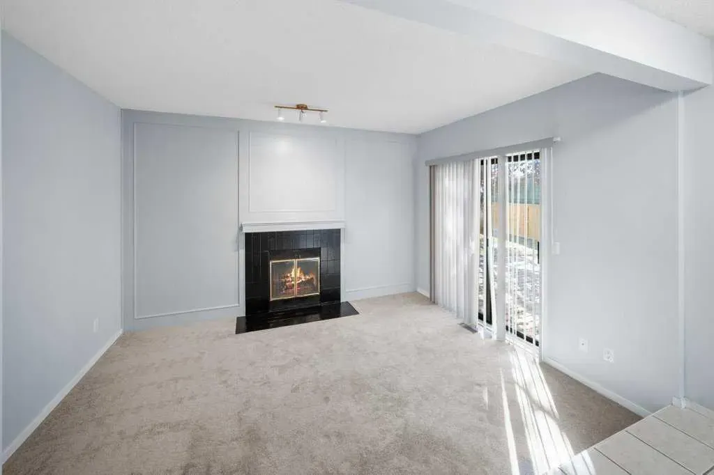 108 Woodborough Crescent SW