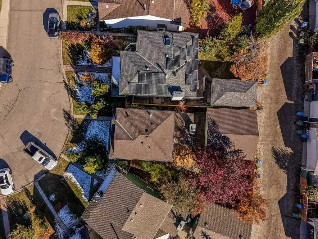 108 Woodborough Crescent SW