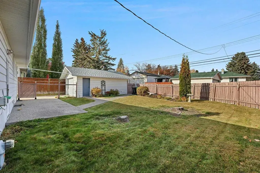 10 Glamorgan Drive SW