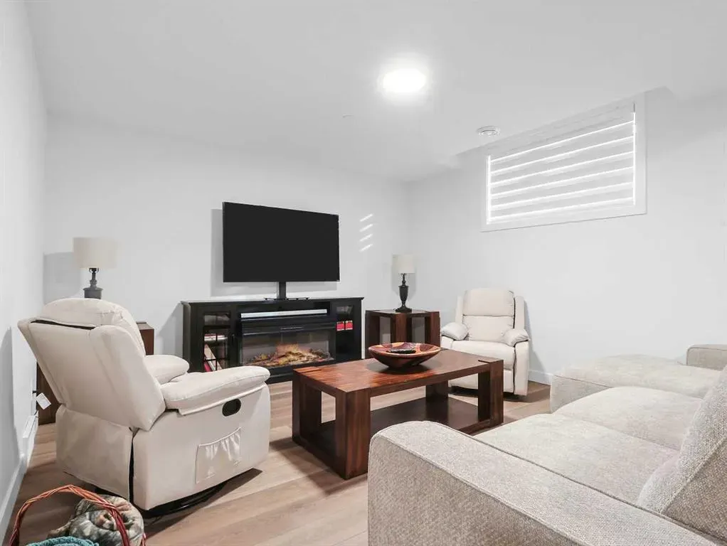 110 Sunstone Way