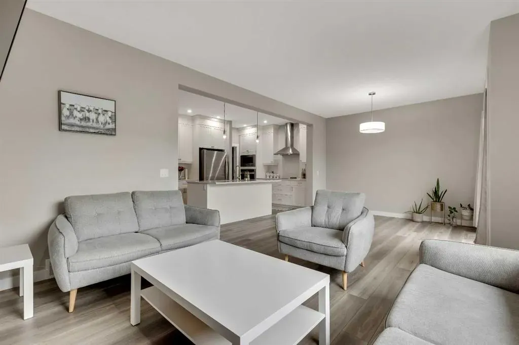 216 Creekstone Row SW