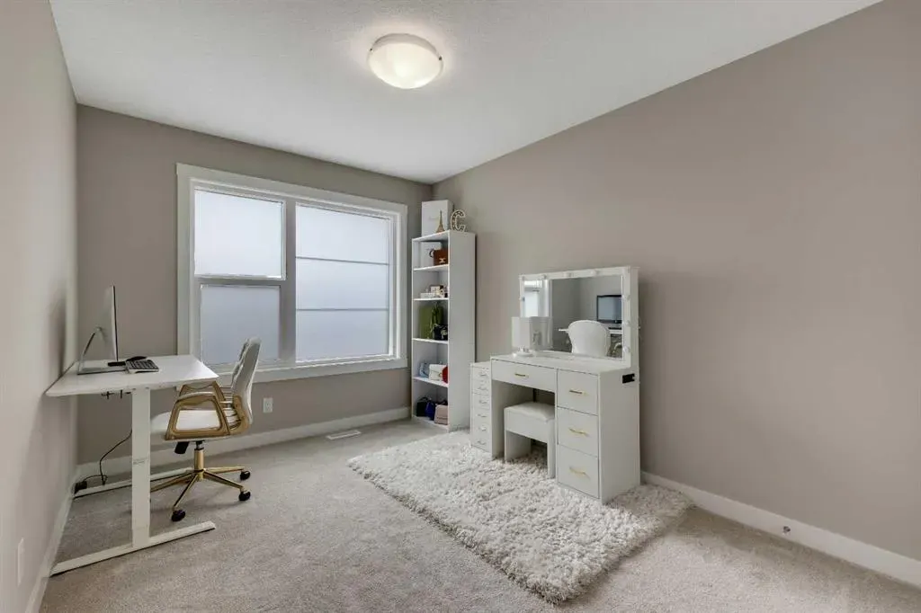 216 Creekstone Row SW