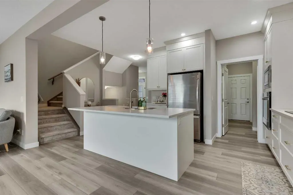 216 Creekstone Row SW