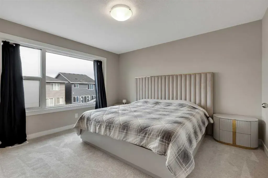 216 Creekstone Row SW